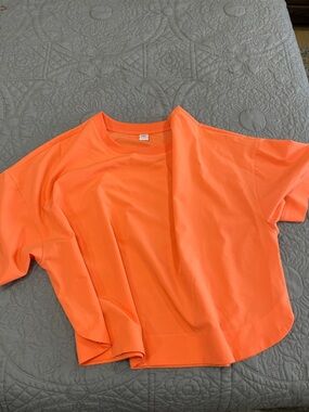 *3 for $10* Old Navy Orange StretchTech L